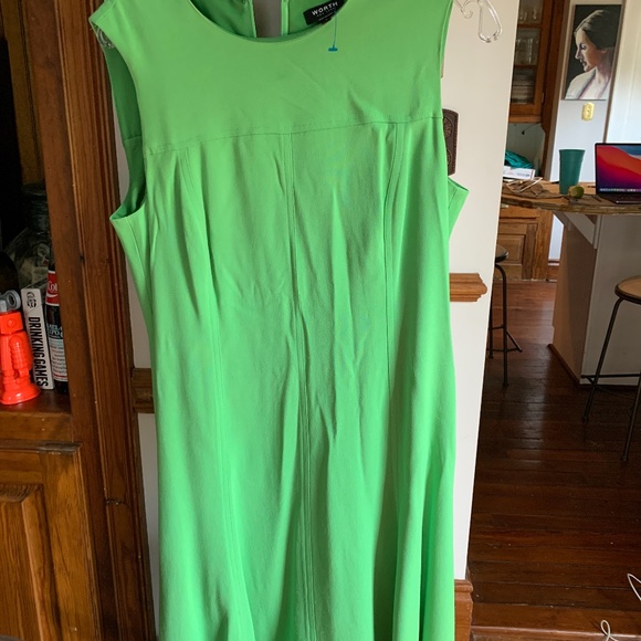 Worth Dresses & Skirts - Worth New York green a line dress.‎ Worn twice